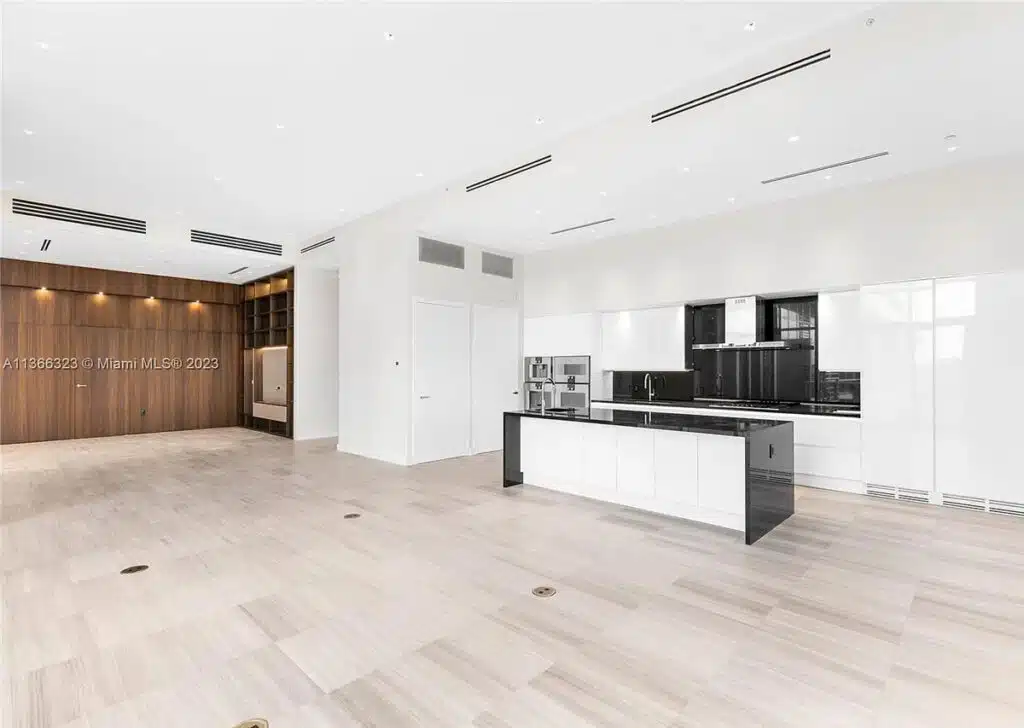 ritz carlon residences miami beach6 Embrace a life of sophistication and luxury at The Ritz-Carlton Residences, Miami Beach. This lavish complex features 111 luxurious condominiums and 15 unique single-family villas, providing a glamorous living.