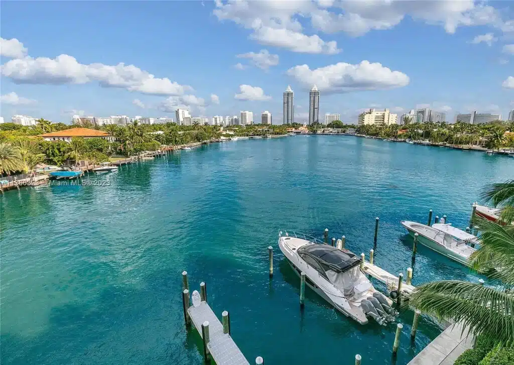 beautiful scenery in miami beach with boats